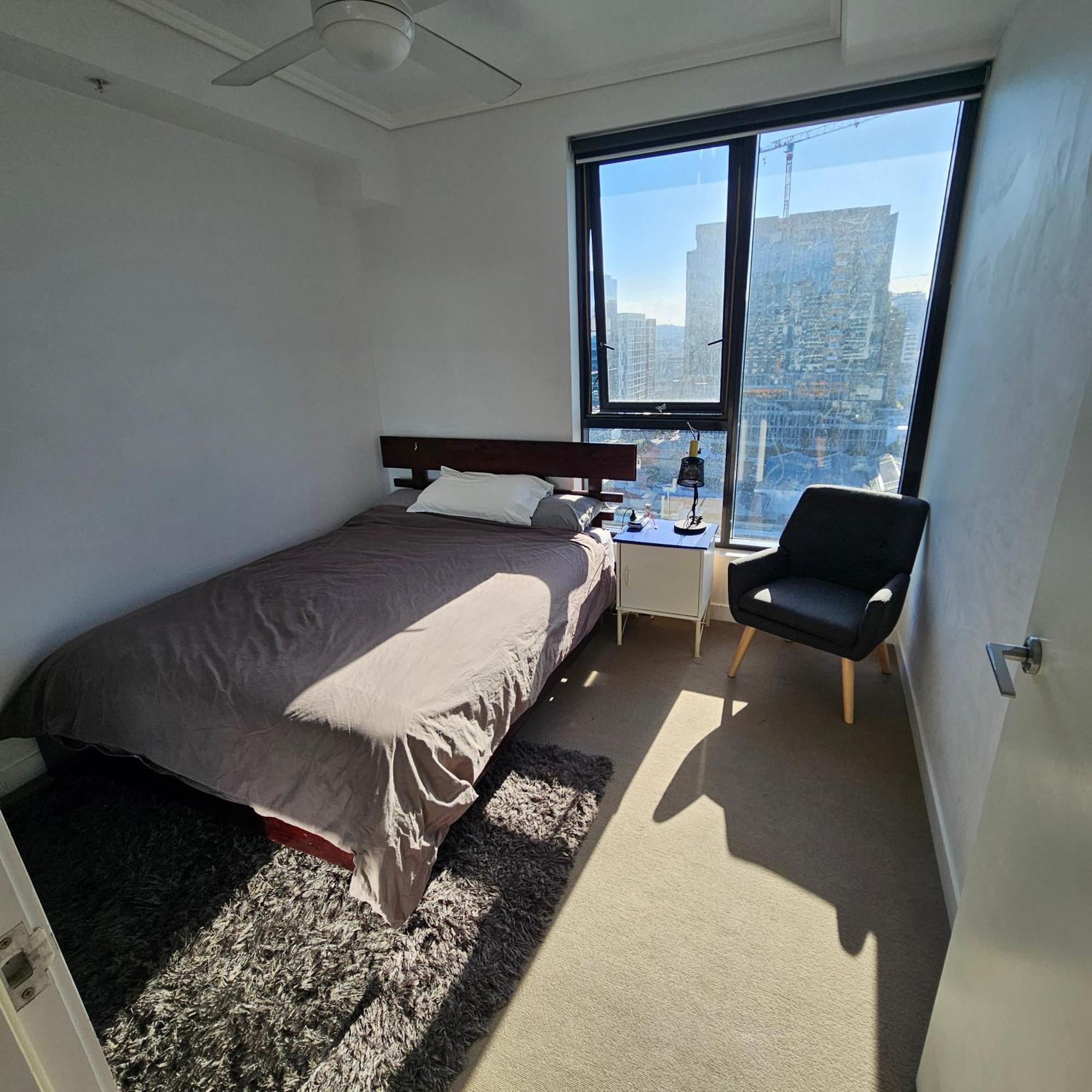 Private Bedroom & Bathroom In Shared Inner Brisbane Apartment Exterior foto